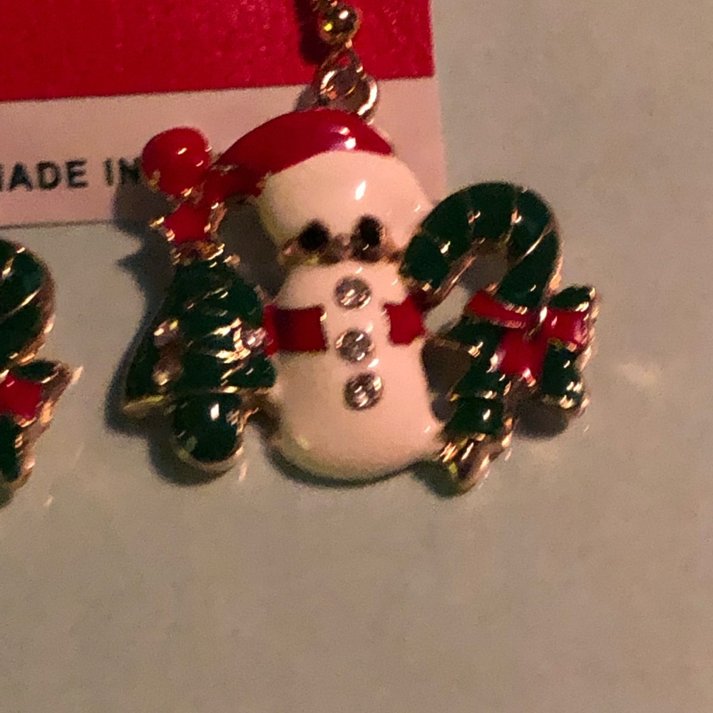 3 for $18 Snowman ⛄️ earrings - Picture 2 of 3